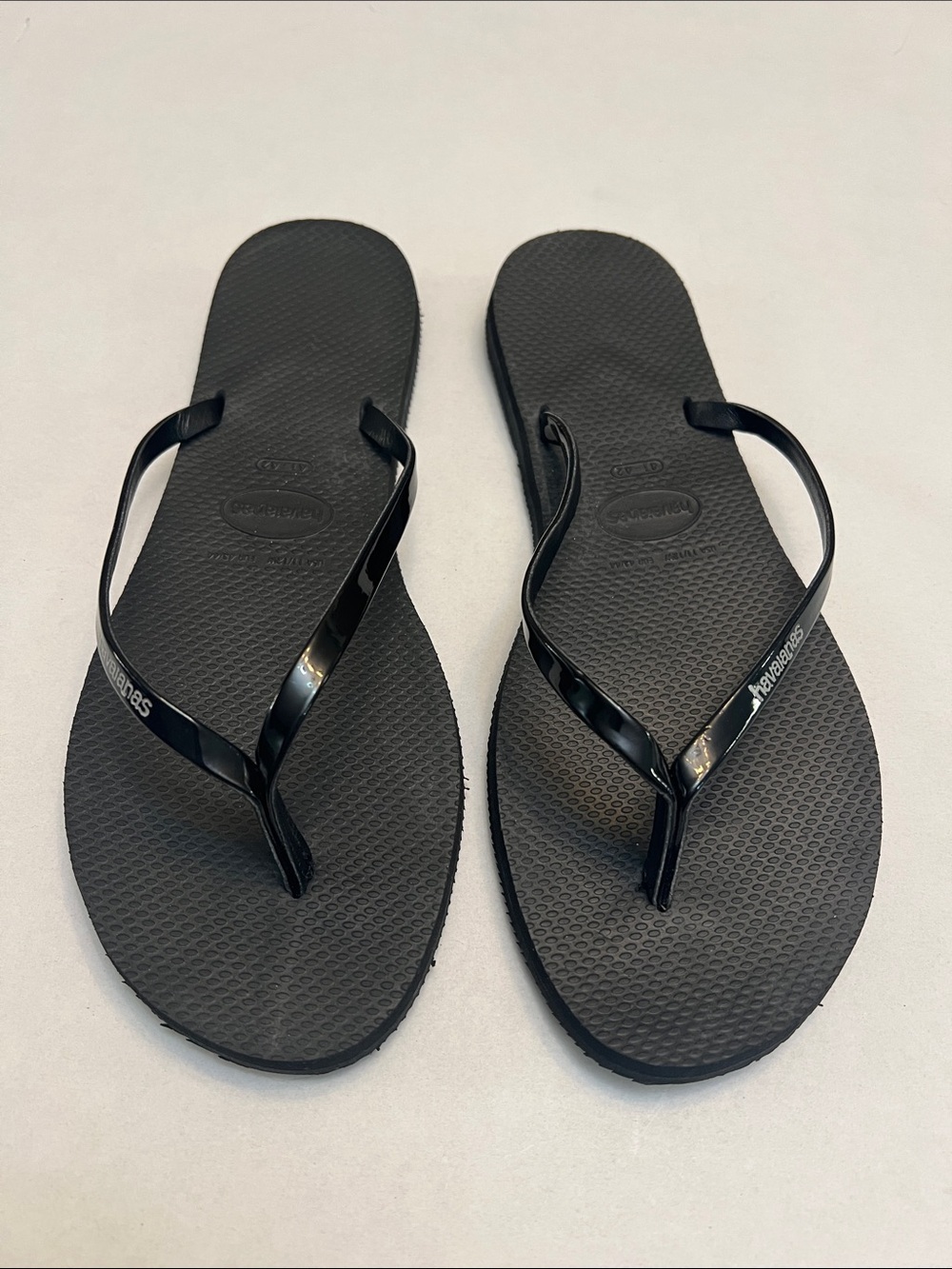 HAVAIANAS BLACK SLIM STRAP FLIP FLOP FLATS SIZE 11/12 WOMENS - Picture 3 of 9